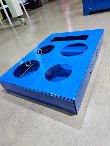 Tablero Gabinete Para 4 Tomas De 16 Amp. Metalico 9 Mod 1