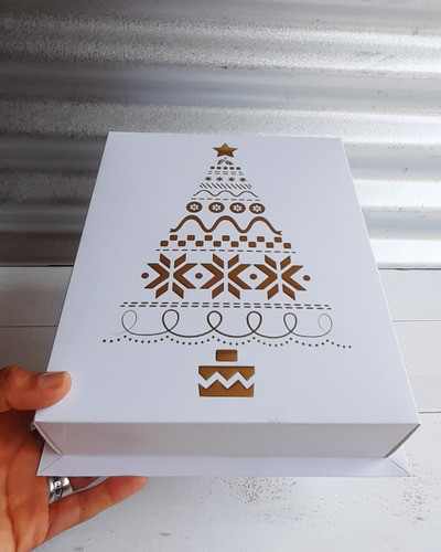 1 Caja Degustacion Navidad 4 Divisiones  25x20x6 1