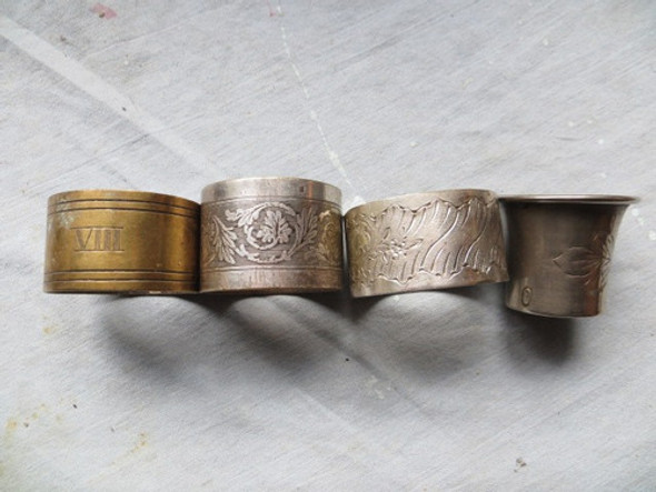 Combo 3 Servilleteros Y 1 Jarroncito Metalicos Y Labrados 1