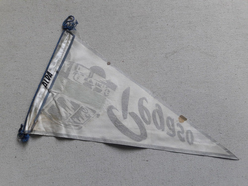 Banderín Marca De Camiones Pegaso - Tamaño 27 X 16 Cm 1