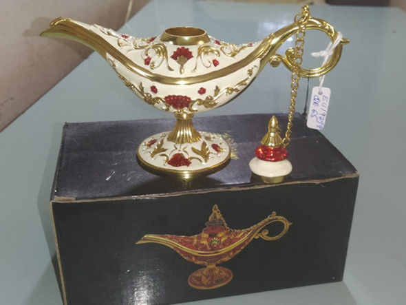 Lampara De Aladino (souvenir De Qatar 2022) 1