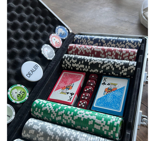 Juego De Poker,300 Fichas ,completo,maletin 1
