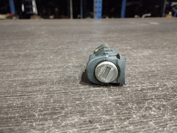 Cilindro Miolo Maçaneta Lado Esquerdo Volkswagen Up. 0