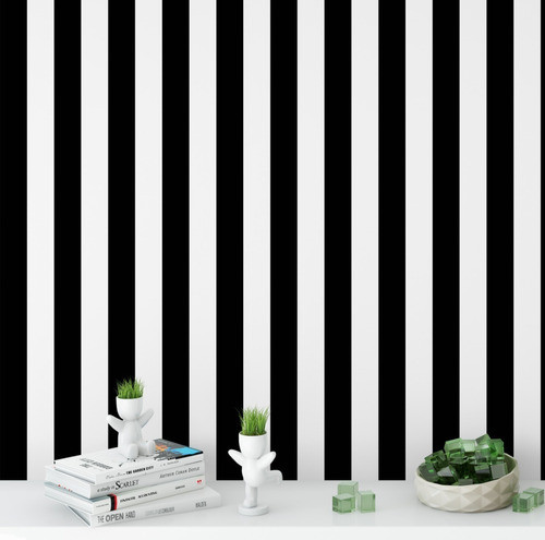 Papel De Parede Listrado Nas Cores Preto E Branco 2,50m 0