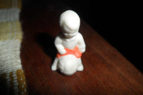 Jugador Futbol Niño Balon Antigua Figura Miniatura Porcelana 0