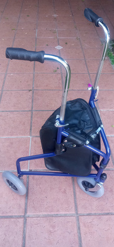 Andador De Tres Ruedas Excelente Estado 1