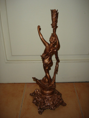 Escultura Antigua Metal Trabajado Color Cobre Marinero 1