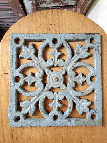 Antigua Rejilla De Bronce 15 X 15 Cms 0