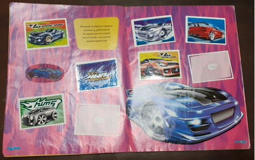 Album ** Hot Wheels** Tiene 115 Figuritas. 1