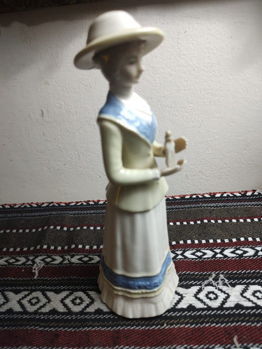 Muñeca Avon De Porcelana 1