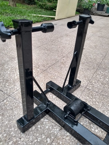 Soporte Base Bicicleta Fija Para Entrenar En Casa 1