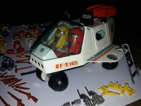 Lote Playmobil 1974 Geobra  Muñecos, Nave, Jeep, Accesorios 1