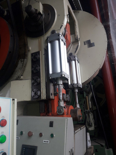 Balancin El Galeon 160 Tn. Intermaq 1