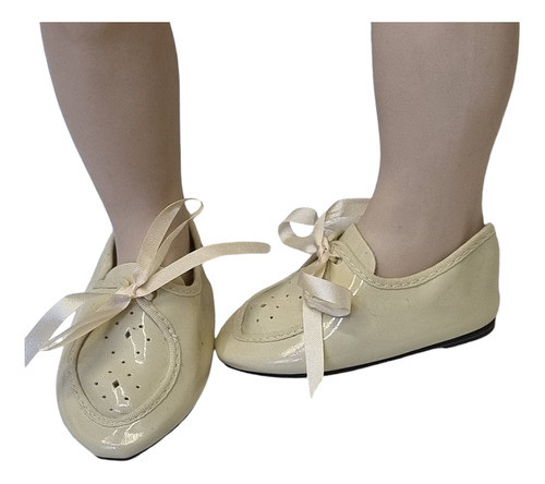 Muñeca De Porcelana Zapatos Acordonados Color Natural 9 Cm 1
