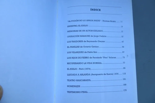 Memorias De Un Actor Exiliado Hugo Alvarez Prosa 2014 1