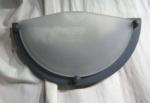 Aplique De Metal Pintado 1 Luz, Con Tulipa Fume   Impecable 0