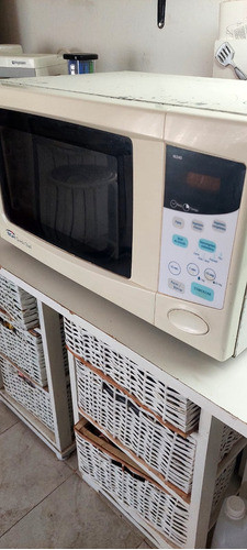 Microondas Bgh Quik Chef 1