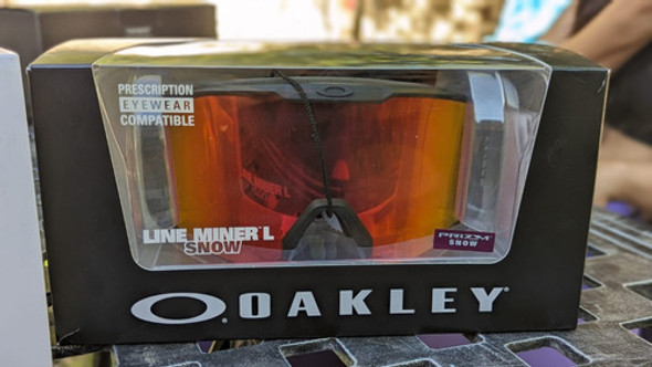 Oakley Antiparra Line Miner L Snow Goggle Prizm 1 Oakley Antiparra Line Miner L Snow Goggle Prizm 1