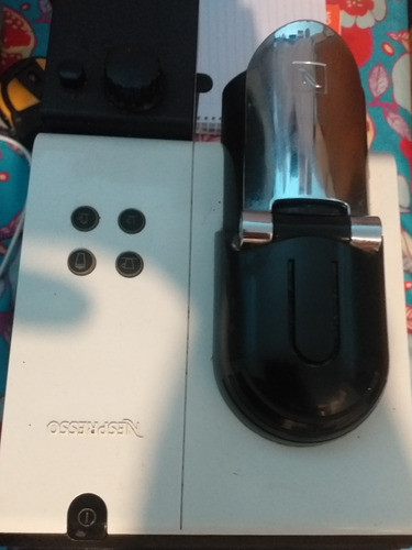 Cafetera Nespresso  En Excelente  Estado 1