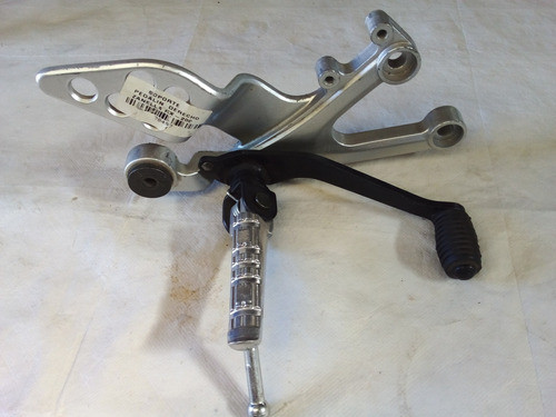 Soporte Pedalin Delantero Derecho Completo Zanella Rx 200 1