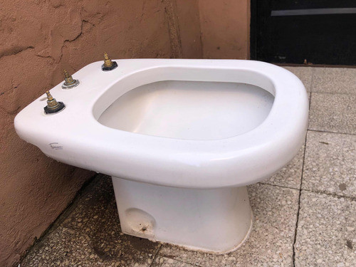 Bidet 0