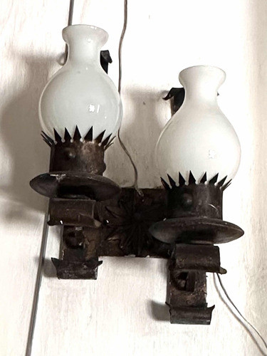 Antiguo Aplique Gótico Medieval Castillo Hierro Forjad Luz 0