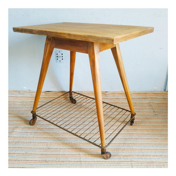 Mesa Auxiliar Rodante Tapa Rotativa Y Estante De Metal 0