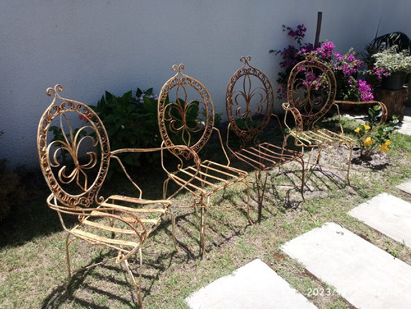 Juego De Jardín Antiguo En Hierro A Buen Precio 0
