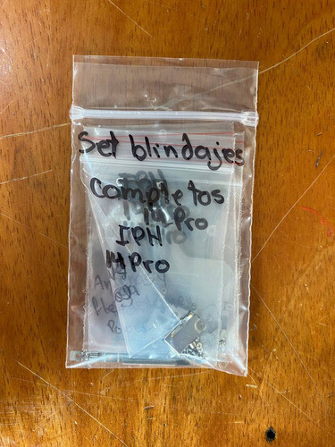 Set Blindajes Completos C/ Tornillos Para iPhone 14 Pro 1