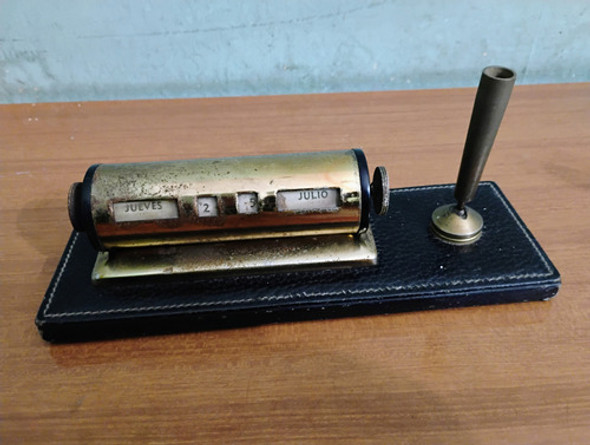 Antiguo Posa Lapiceras De Escritorio 1