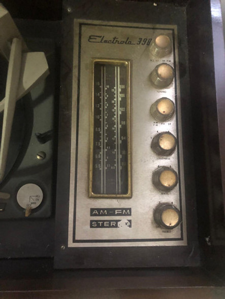 Vitrola Mueble Antigua Radio Am Fm Toca Discos 1