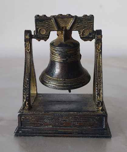 Sacapuntas Coleccionable Forma De Campana 1