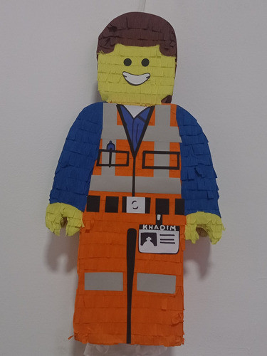 Piñata Artesanal Lego 1