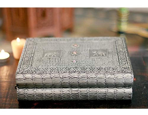 Novica Repousse Mango Madera Joyero Metalico Y Apos; Elefan 1