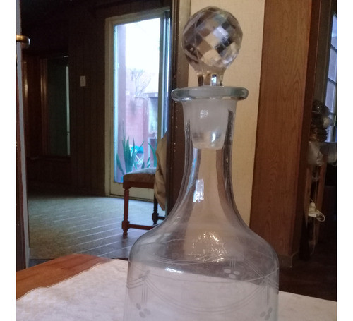 Antigua Licorera De Cristal 1