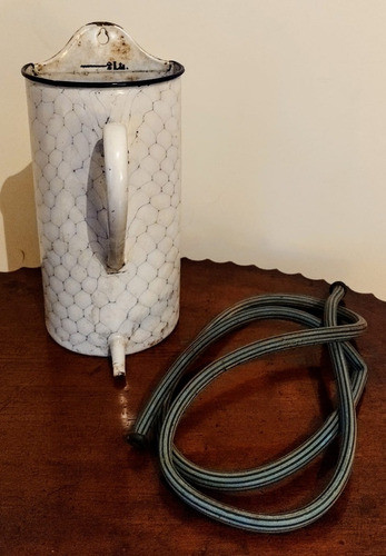 Antiguo Recipiente Enlozado Con Manguera 2 Litros 0