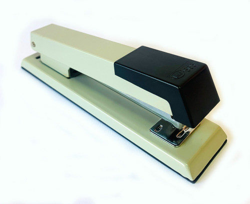 Abrochadora Escritorio Metal Reforz. Kw-trio 24/6-26/6-21/6 0