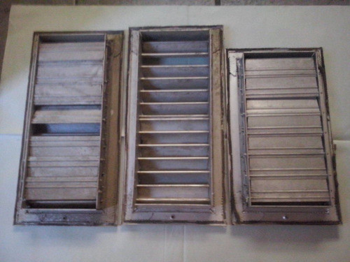 2 Rejillas De Ventilacion  Usadas  Tal Cual Fotos 1