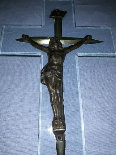 Crucifijo De Cristal Con Cristo De Bronce 1