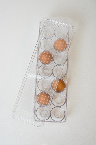Huevera Eggy De Acrilico Con Tapa 14u #16 0