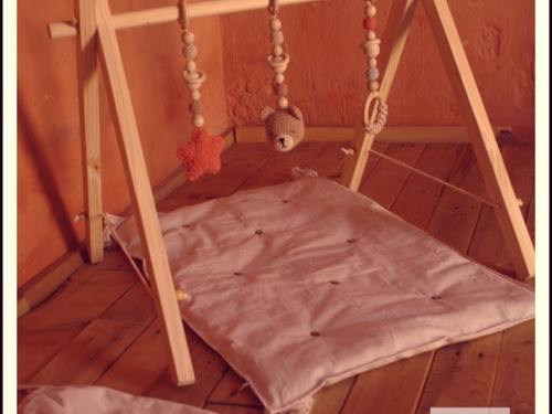 Gimnasio Montessori En Madera Y Crochet Con Colchonetita 1