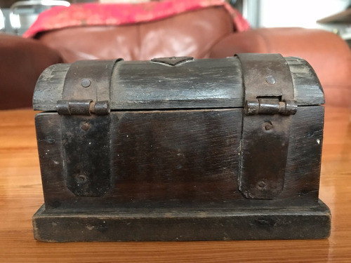 Antiguo Cofrecito De Madera E Hierro Hecho A Mano Sin Candad 1
