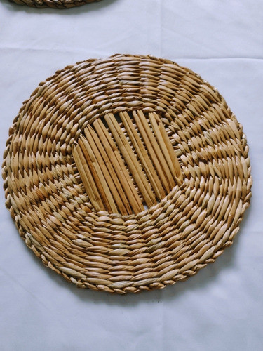 Platos De Sitio De Junco/ Mimbre 35 Cm Diametro 1