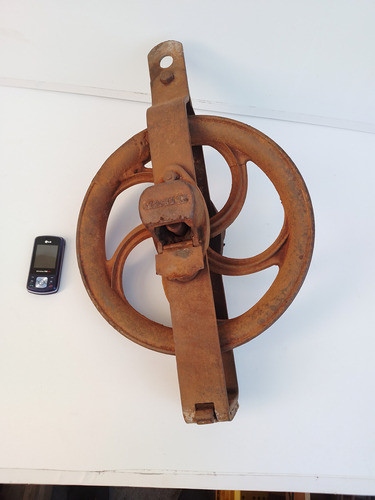 Robusta Antigua Roldana 34cm Diámetro De Guinche Grúa ? 0