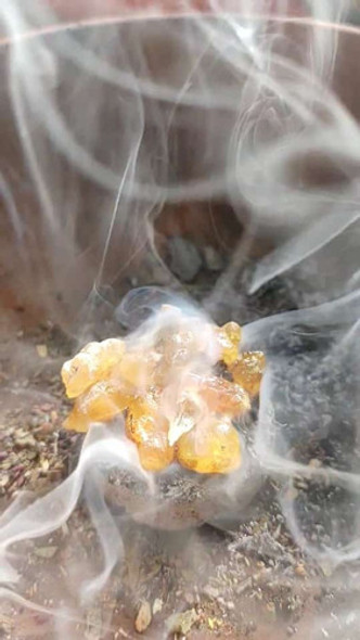 Incienso En Grano, Piedra // 25 Gramos Para Sahumar 1