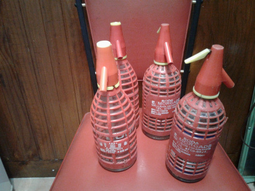 Antiguos Sifones Rojos Y Amarillos Decoracion Bar Resto Uno 1