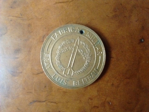 Medalla De Fabrica Militar Fray Luis Beltran 0