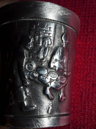 Antiguo Pequeño Vasito De Peltre Real Labrado. 1
