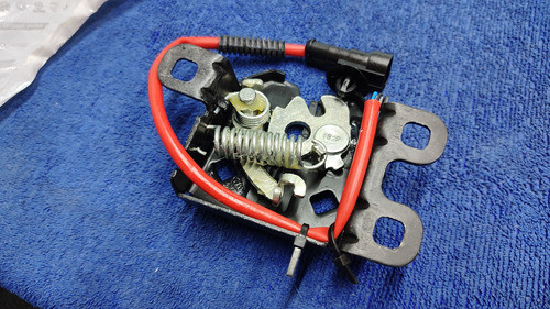 Cerradura De Capot Fiat Argo/ Cronos / Pulse Nueva Original 1