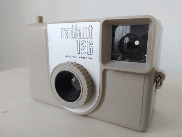 Cámara Retro Analógica Radiant 126. Nueva!! 1
